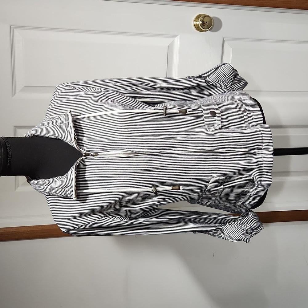 Women's Lightweight Striped Jacket